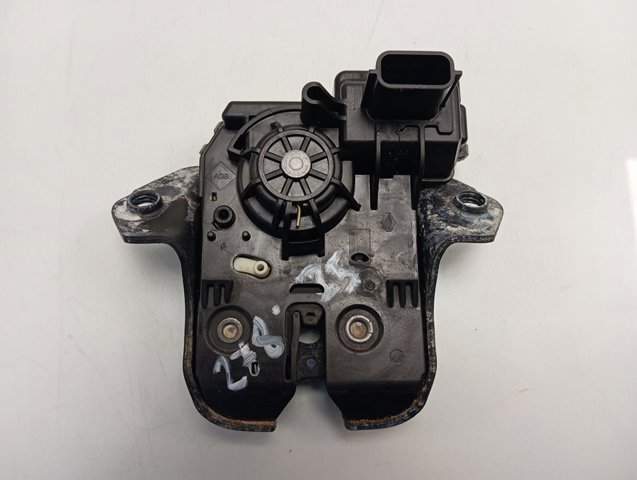 Замок двери багажника Nissan/Infiniti 905030754R цена, от 48.28 USD