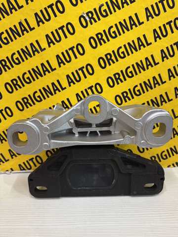 Левая подушка двигателя BDGH39070 Mazda