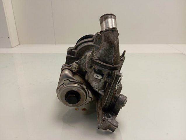  Toyota 2241000432