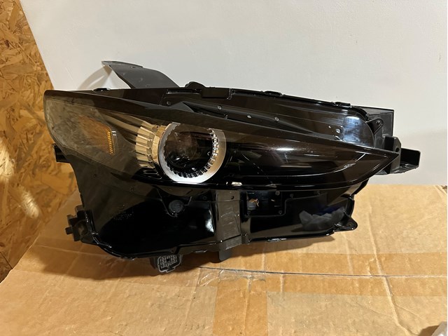 Купить DGJ151030B Mazda Фара основная правая