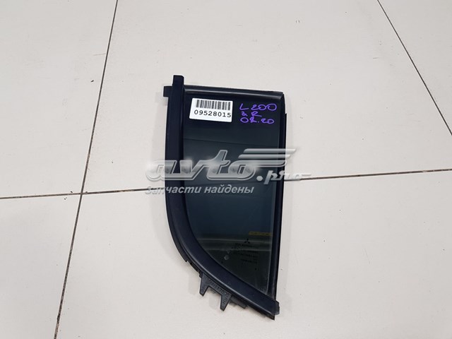 Vidro de janelo da porta traseira direita para Mitsubishi L 200 (KA, KB)