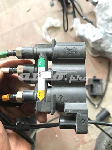 LR037081 Land Rover unidade de válvulas de suspensão regulada dianteira