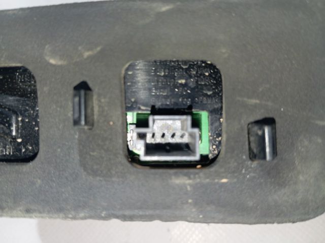 31689693 Volvo 