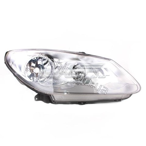 Фара правая Chery M113772020BA