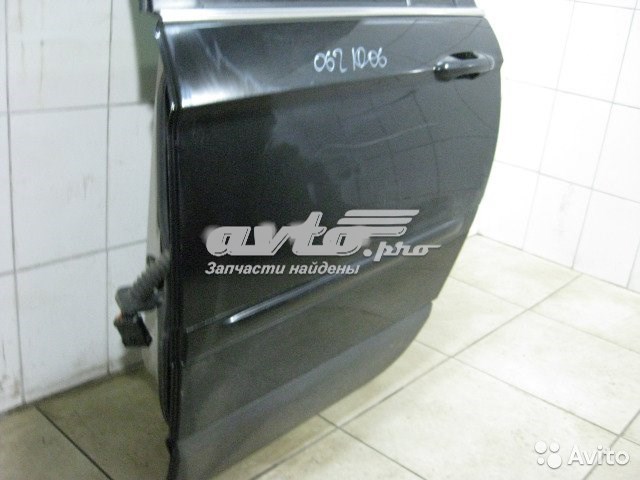 Задняя левая дверь Chrysler 4894227AF
