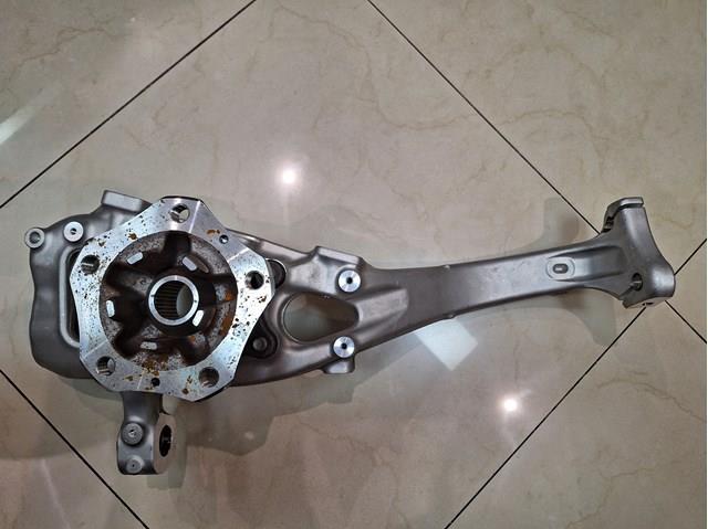Цапфа (поворотный кулак) передний правый VAG 9Y0407246 цена, от 633.47 USD