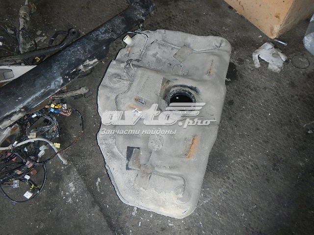 Топливный бак 17202AV715 Nissan