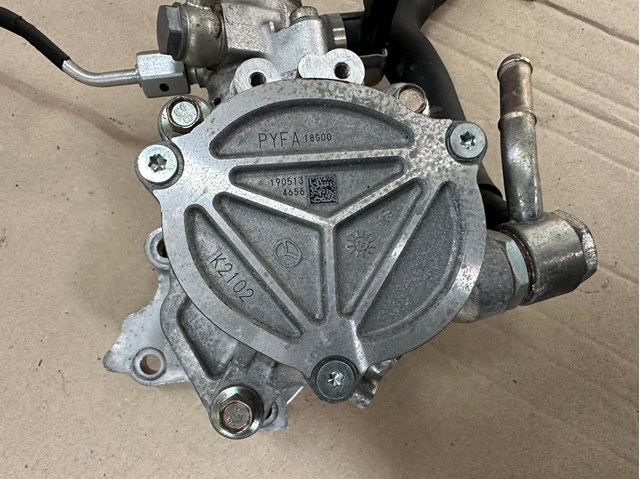 Вакуумный насос Mazda PYFA18G00A цена, от 64.90 USD