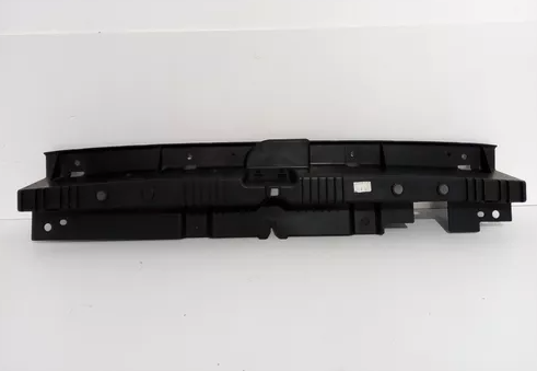 Накладка верхняя передней панели/суппорта радиатора FPS FP3808209