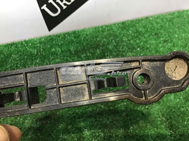 Кронштейн крепления бампера переднего левый Land Rover LR026525 цена, от 16.95 USD