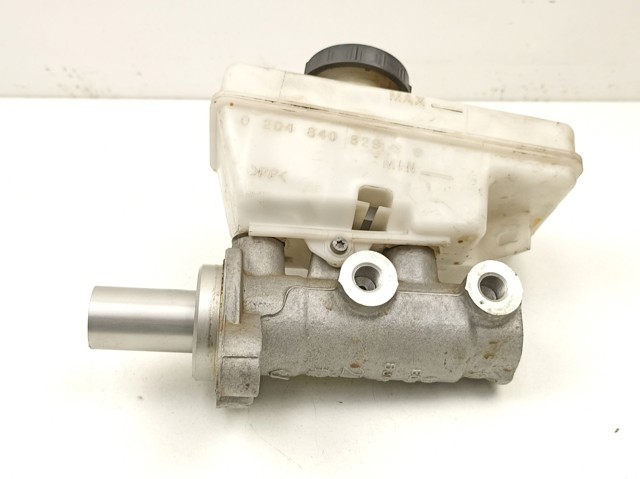 460104KJ2B Nissan/Infiniti Цилиндр тормозной, главный