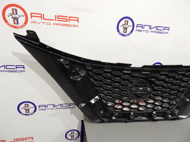 Купить 623109UF0D Nissan/Infiniti Решетка радиатора