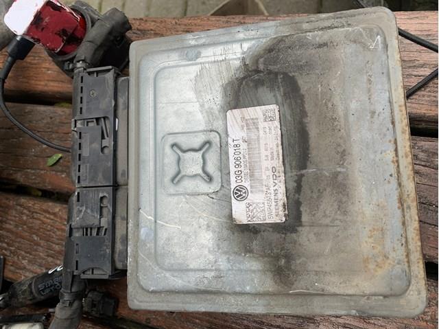 03G906018T VAG Мозги двигателя