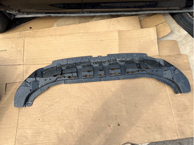 Защита бампера переднего 4M8807611A VAG