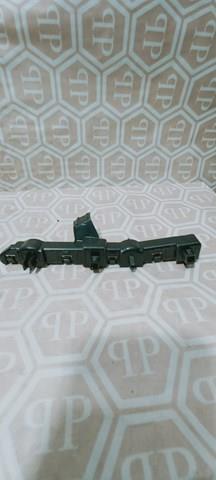 Кронштейн крепления бампера переднего левый FPS FP5036931 цена, от 9.68 USD