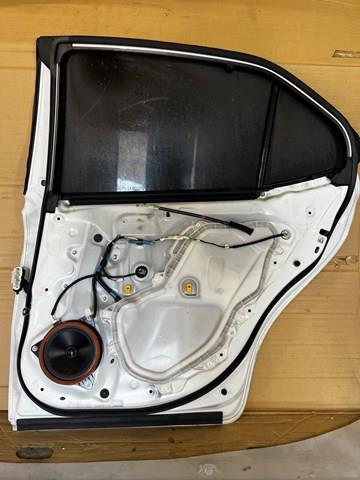 Задняя правая дверь Toyota 6700333280