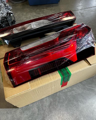 Купить A9108205300 Mercedes Задняя правая фара