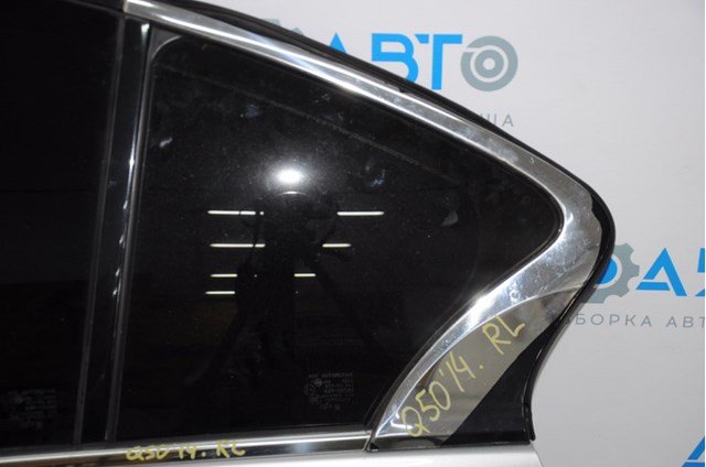 Купить 822636HE0A Nissan/Infiniti Уголок задней левой двери