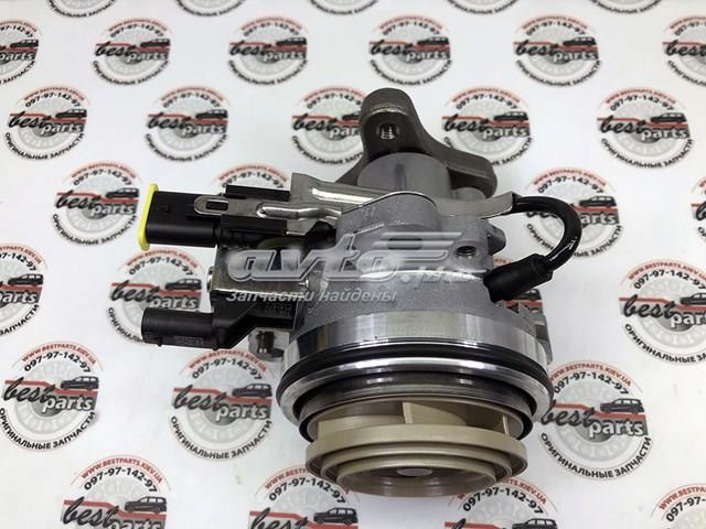 Помпа LR121418 Land Rover
