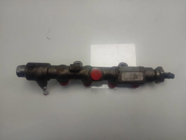 Рампа форсунок системы впрыска топлива Peugeot/Citroen 9821399680
