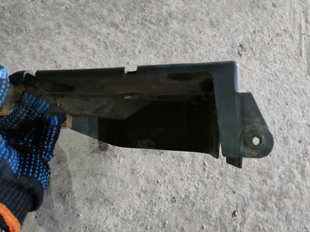  Land Rover BH323C176DA