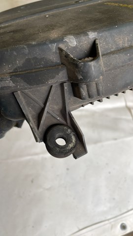 Caixa de filtro de ar 7700274013 Renault (RVI)