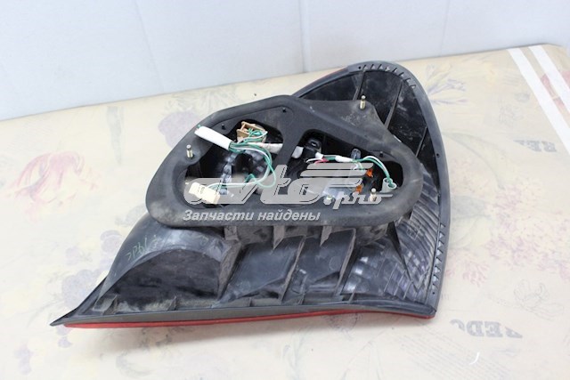 Купить 8155133260 Toyota Задняя правая фара