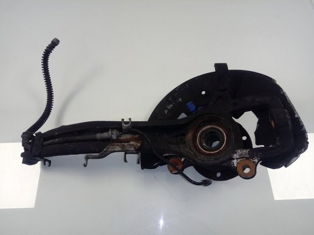 7L0407258A Porsche Цапфа - поворотный кулак передний, правый