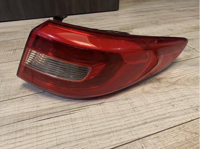 92402C1030 Hyundai/Kia Фонарь задний правый внешний