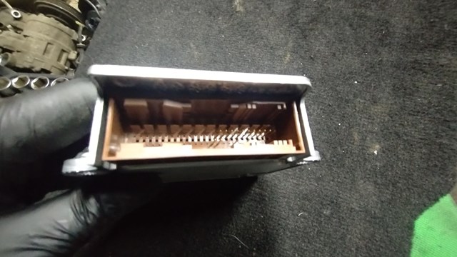 Купить YWC000610 Land Rover 