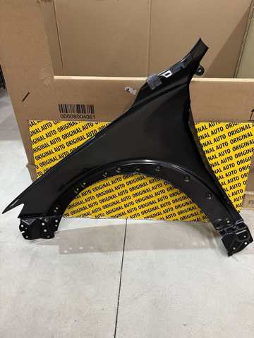D10E52111C Mazda Переднее правое крыло