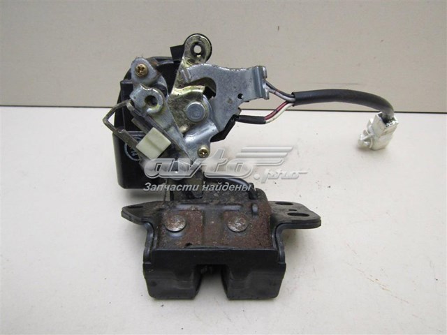 Fecho de tampa de porta-malas (de 3ª/5ª porta traseira) para Toyota Corolla (E12U)