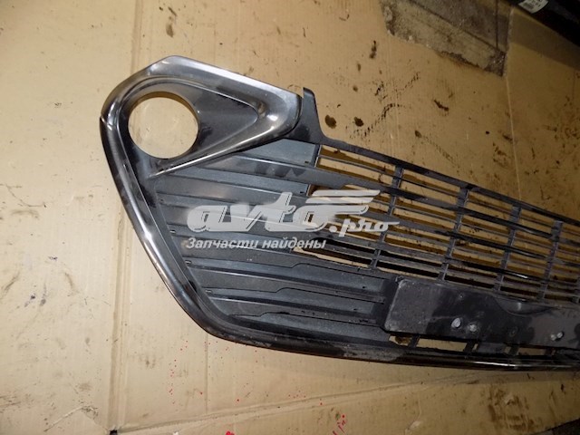 5310233040 Toyota Решетка радиатора