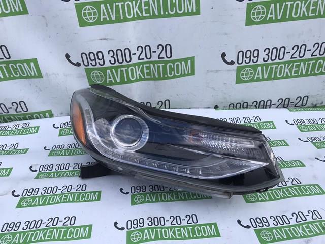 Правая фара 42576962 General Motors