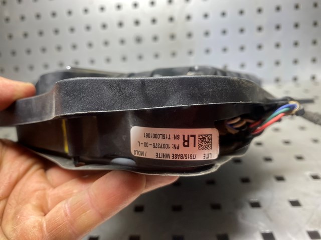  100737500L Tesla