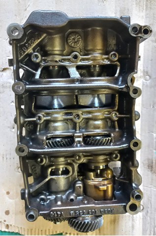 Помпа масляная VAG 03G103535B цена, от 155.19 USD
