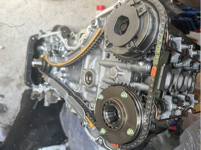 Шестерня впускного распредвала PE02124X0 Mazda