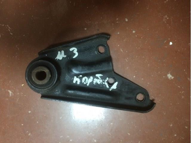 Soporte para taco de motor trasero BP4N39010C MAZDA