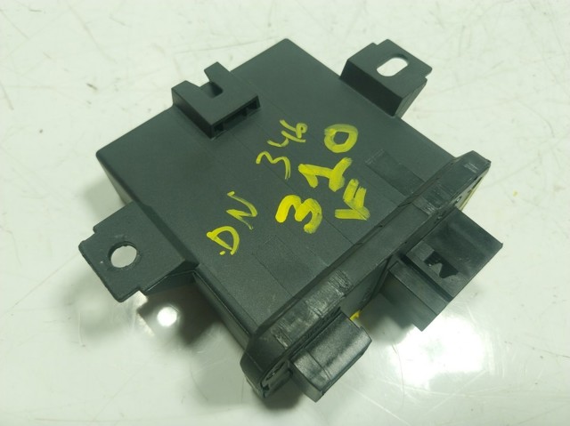 LR032869 Land Rover 