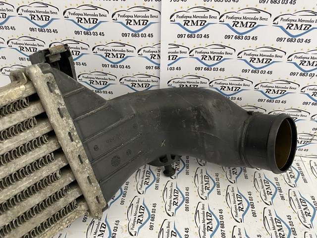 Radiador de intercooler A2025001100 Mercedes