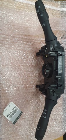 255672660R Renault (RVI) Переключатель подрулевой в сборе