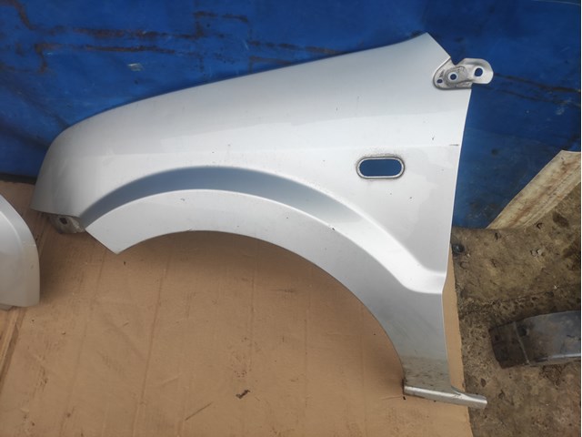 Боковая часть передняя правая Ford 1405193 цена, от 120.35 USD