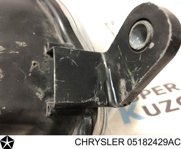 Левая фара 05182429AD Chrysler