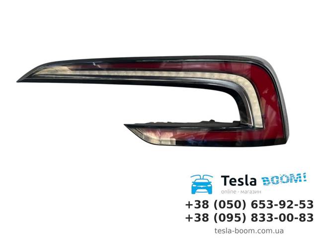  Задний фонарь Tesla Model 3 