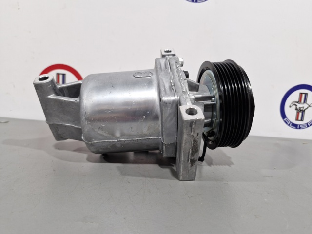 Компрессор системы кондиционирования Nissan/Infiniti 926005RB0A цена, от 435.87 USD