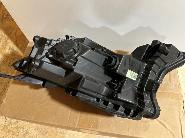 92102P4000 Hyundai/Kia Фара передняя правая