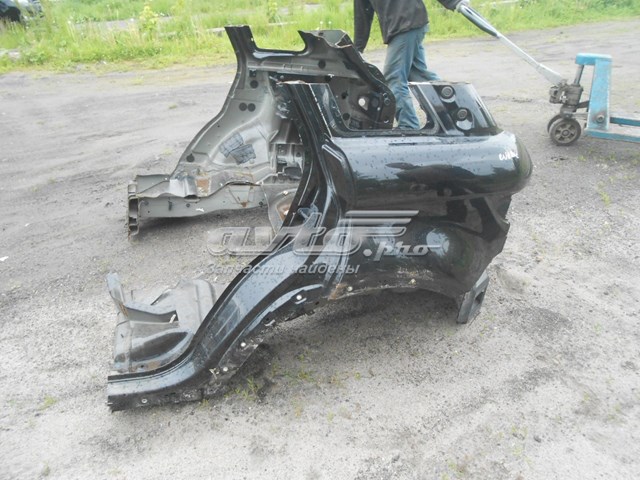 Крыло заднее левое Land Rover LR054609