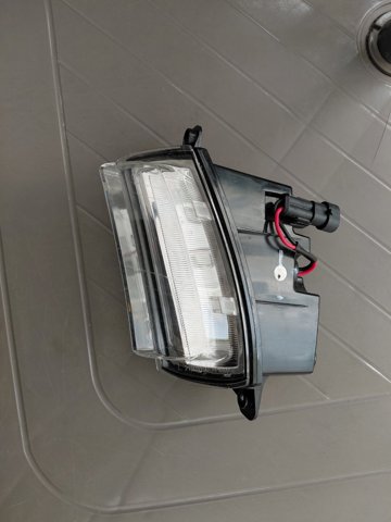 Фара противотуманная левая J694499010 Chery