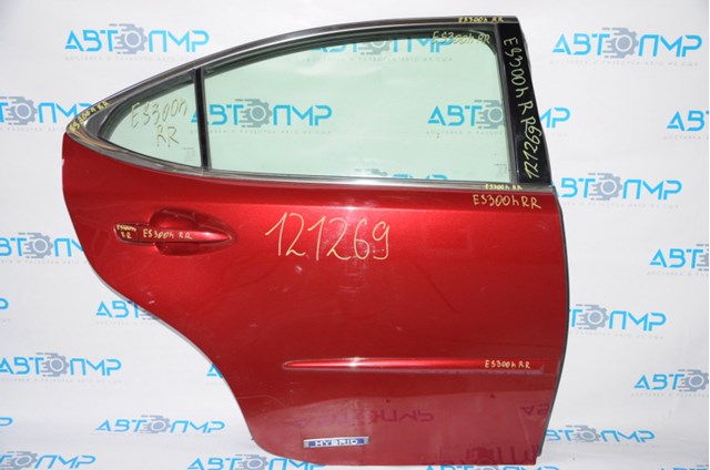 Задняя правая дверь Toyota 6700333230