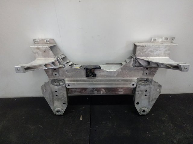 Балка передней подвески Peugeot/Citroen 9832719280
